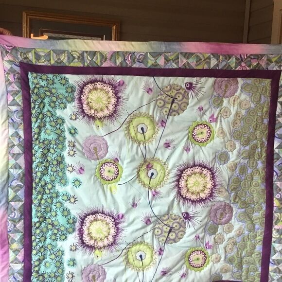 Hand Crafted Fabulous Quilt - Picture 2 of 14